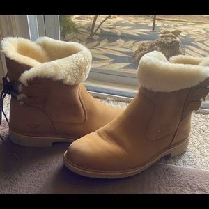 Ugg’s size 10